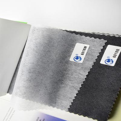 Geactiveerde koolstof niet-geweven vezelfilterstof rol 40 gsm 45 gsm 50 gsm voor auto geurbestrijding