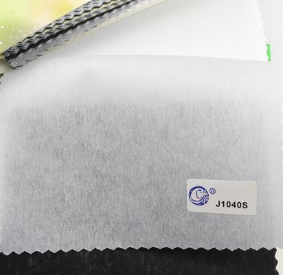 Zwakke 100% polyester borduurwerk Ondersteuning Niet-geweven stof voor kledingstukken Fusing Interfacing