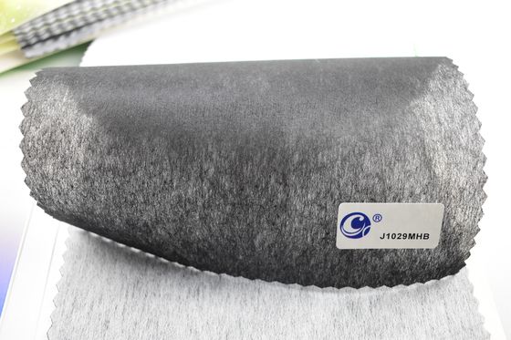 Zwakke 100% polyester borduurwerk Ondersteuning Niet-geweven stof voor kledingstukken Fusing Interfacing