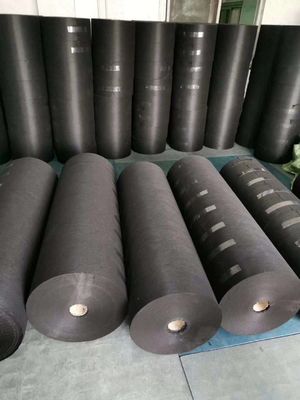 Niet-geweven actief koolstoffilterstof 100% polyester voor bekledingstoepassingen