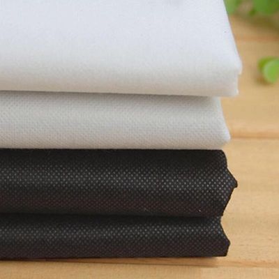 Niet-geweven satin interlining voor wrap gebreid binnen wit zwart grijs